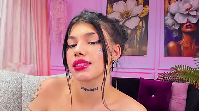 YasminWild's cam snapshot