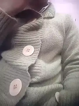 Juliekhan_98's cam snapshot