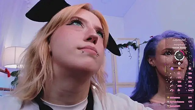 PrettyLadies_'s cam snapshot