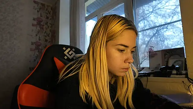 Witching_Moon's cam snapshot