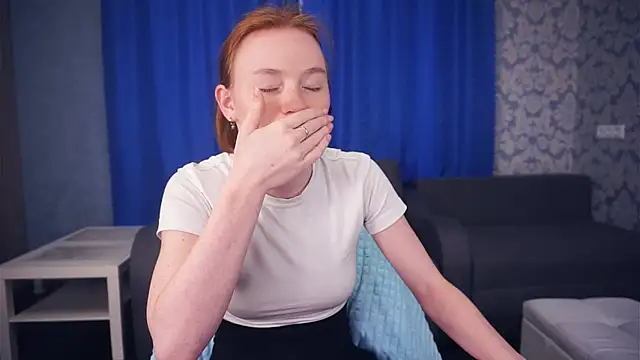 KarlynGow's cam snapshot