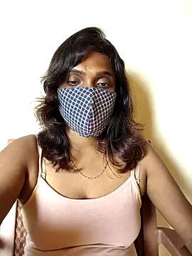 Queen-dhivya live sex cam