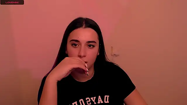 AlinaDoll_'s cam snapshot