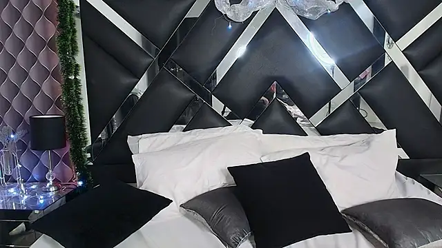 caroo_gomeez's cam snapshot