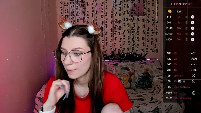 LinaBlossom_'s cam snapshot