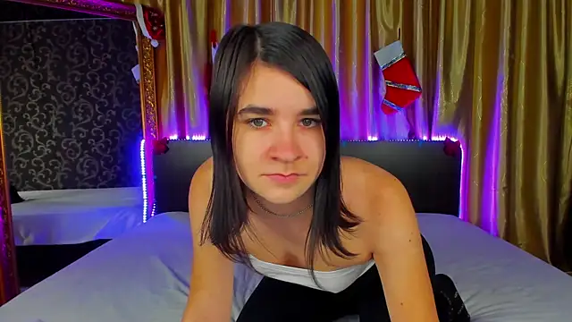 _Polly_Love_'s cam snapshot