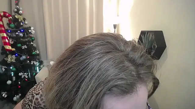 VestaWoody's cam snapshot