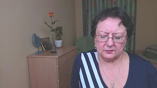 Margo_Moll's cam snapshot