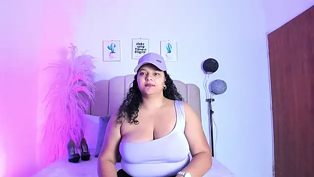 _aithanaa_'s cam snapshot