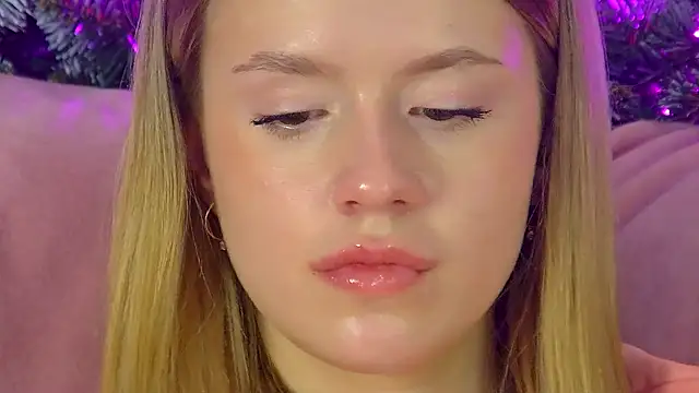 MilanaBalmain live sex cam