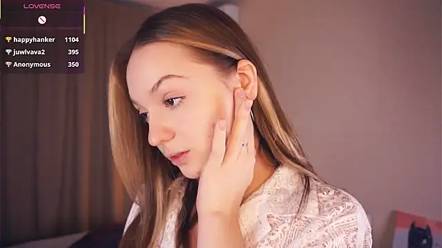 NguyetHankey's cam snapshot