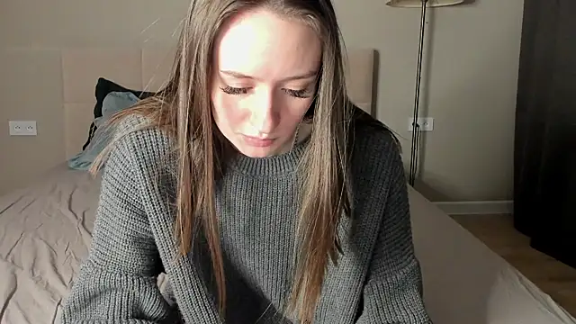 cutienaughtygirl's cam snapshot