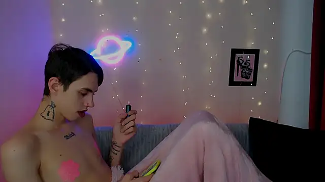 AlexNaughty14 live sex cam