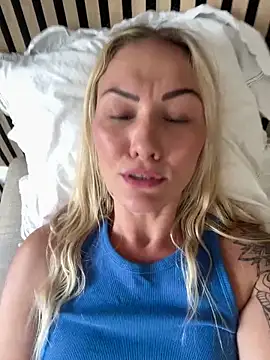 NastyMilf_ live sex cam