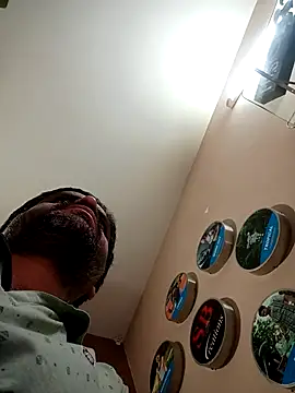 daddy_lip's cam snapshot