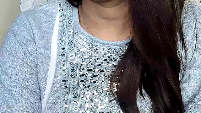 Naina_For_You's cam snapshot