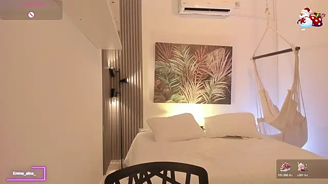 emma_alice_'s cam snapshot