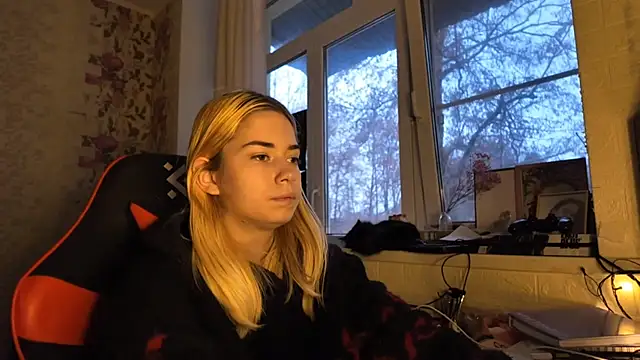 Witching_Moon's cam snapshot