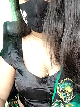 Idhika-Paul live sex cam