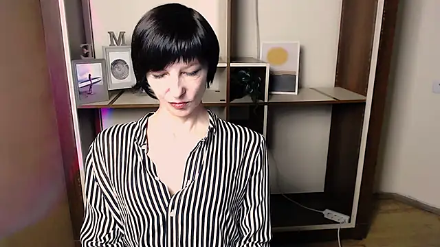 _AngeliaFlow_'s cam snapshot