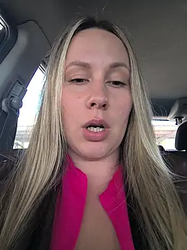 Mona_Plus's cam snapshot