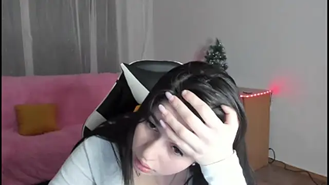 KisaModel's cam snapshot