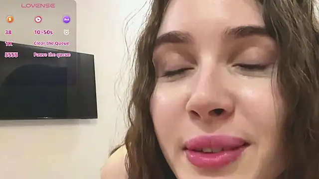 SepiahLune's cam snapshot