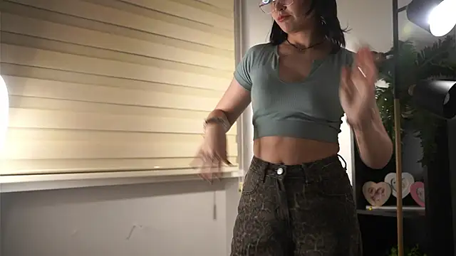 TienBobe's cam snapshot