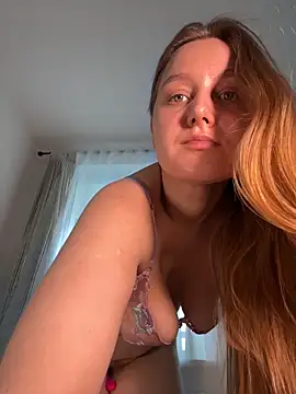 AlinaCum live sex cam