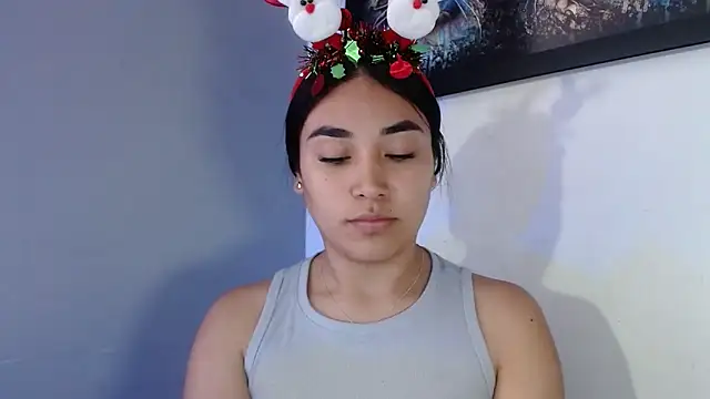 AmberGold-'s cam snapshot