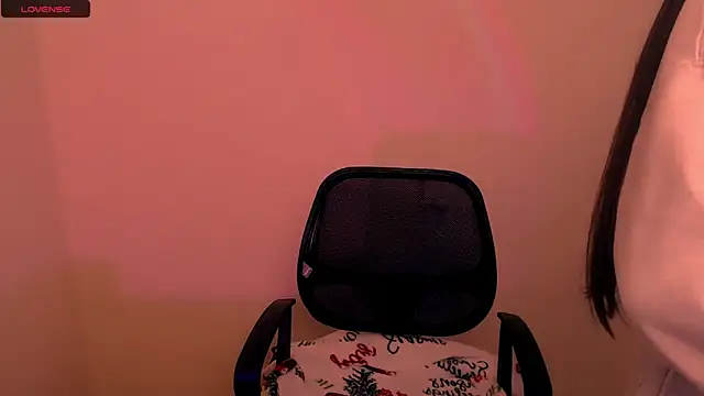 AlinaDoll_'s cam snapshot