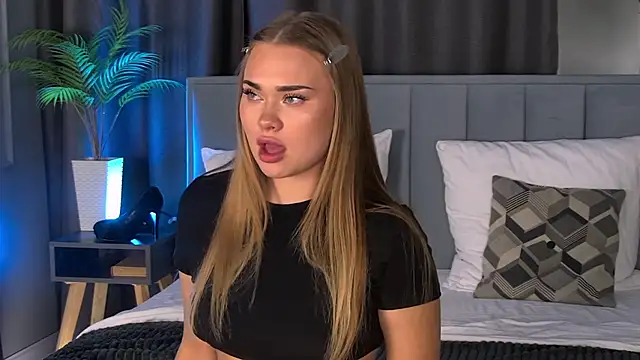 MilaRaven's cam snapshot