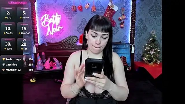 BettyNoir's cam snapshot