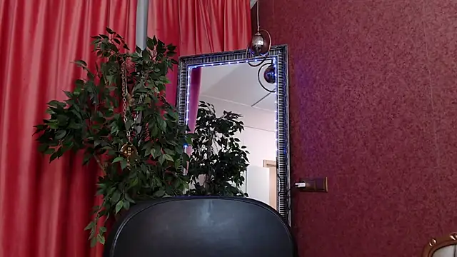 MissJuliax's cam snapshot