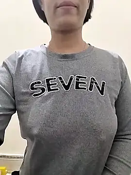 love_sexy090's cam snapshot