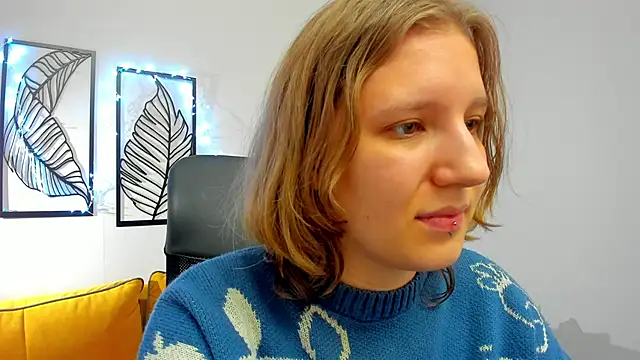 Hailey_Foxy's cam snapshot