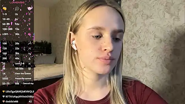 ElisabetLorney's cam snapshot