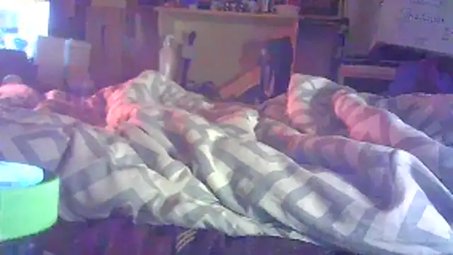 ON3YOULLN3VER_FIR3's cam snapshot