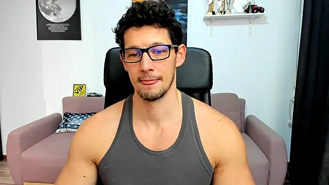 BrutusK08's cam snapshot