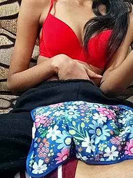 Its_me_Skyy's cam snapshot