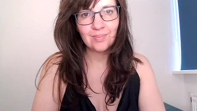 Ella_Next_Door's cam snapshot