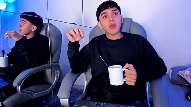 _TaylorBlack's cam snapshot