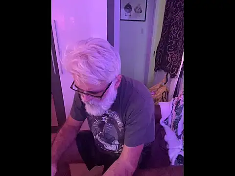 LeatherSdaddy live sex cam