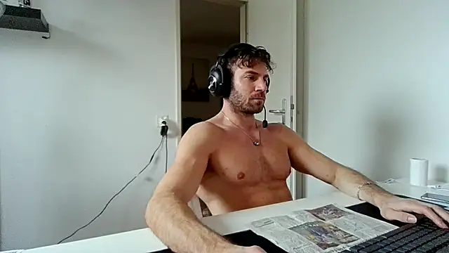 alpha-hunk live sex cam