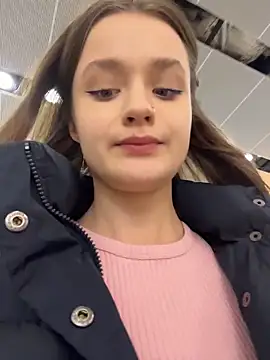 KittyQueeny live sex cam