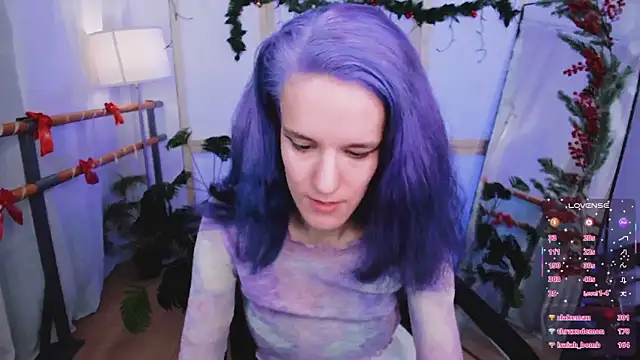 PrettyLadies_'s cam snapshot