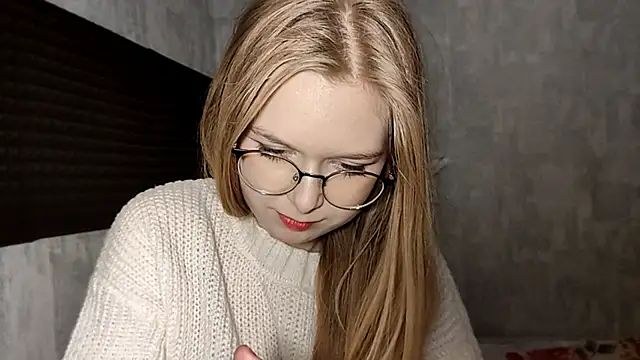 LiaVibes live sex cam