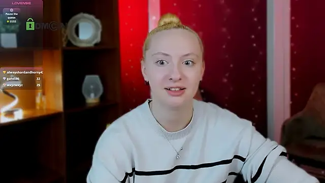 mila_glow1 live sex cam