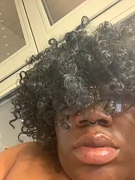 NYRIELLE's cam snapshot