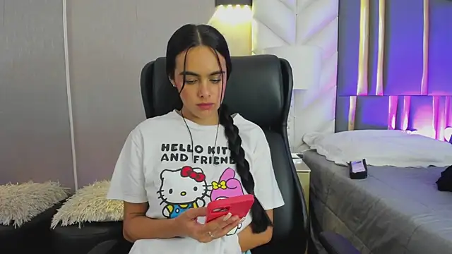 ChloeHarper_ live sex cam